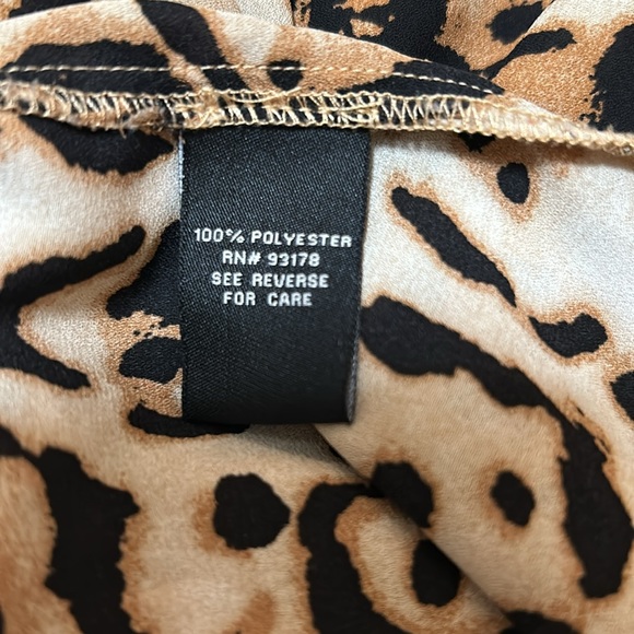 Sleeveless leopard blouse with bow - Picture 5 of 7